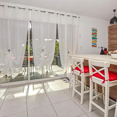 Moderne A Pieds * Prunete