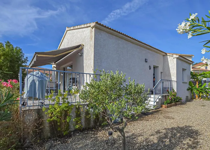 Ferienhaus Moderne A Pieds Prunete